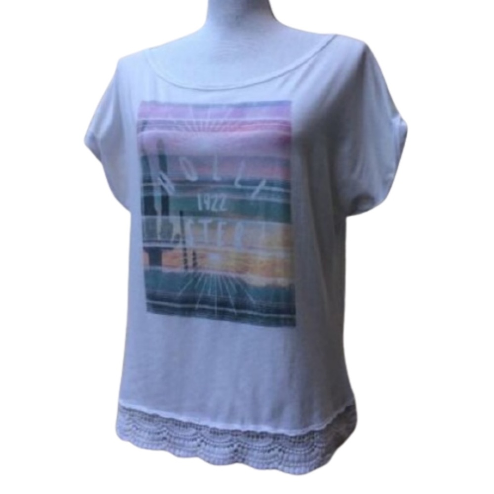 HOLLISTER  top white beach Lacey Hem